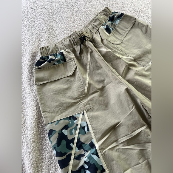 Like New! ASOS DESIGN Camo Pants Festival Parachute Shell Windbreaker Street -10 - Picture 6 of 14